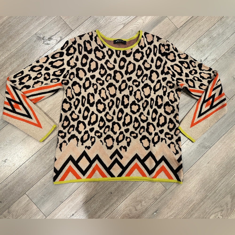 I’cona (German fashion label) Leopard Print Soft Crew Neck Sweater